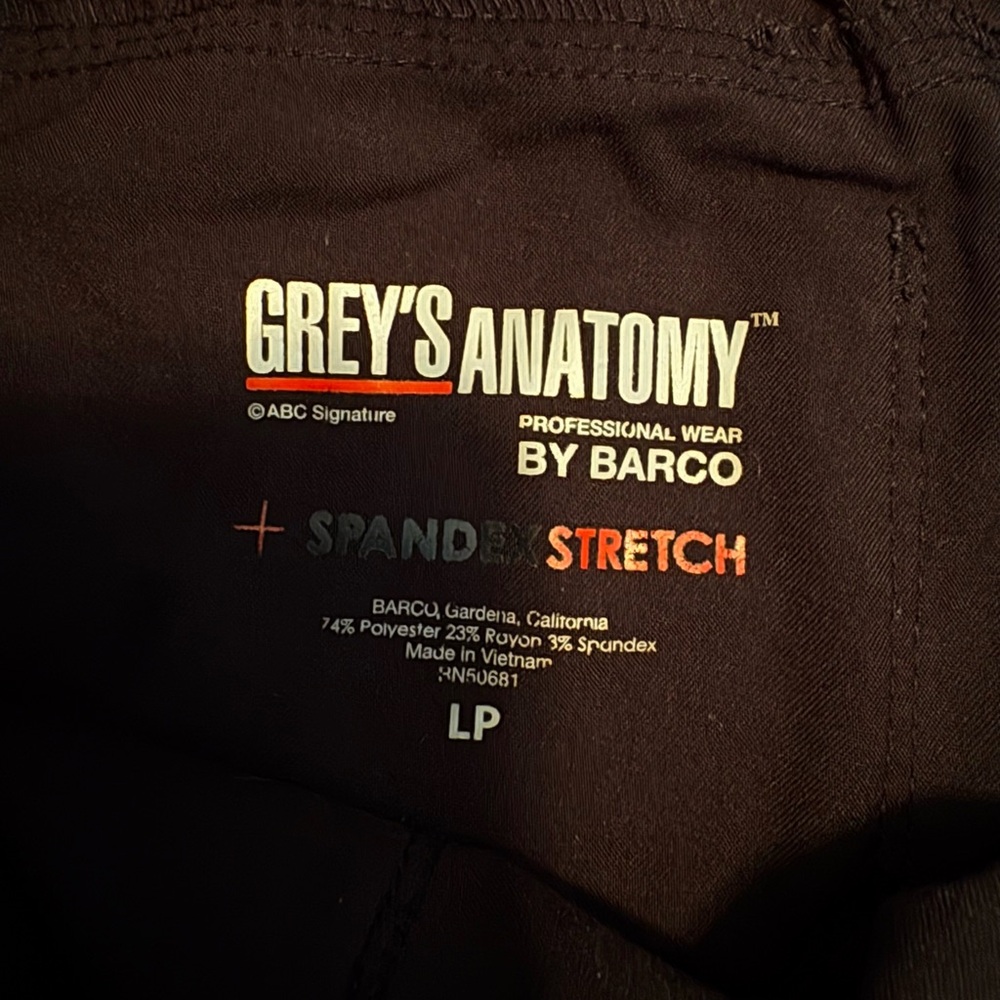 Grey's Anatomy by Barco Black Scrubs - Picture 3 of 6